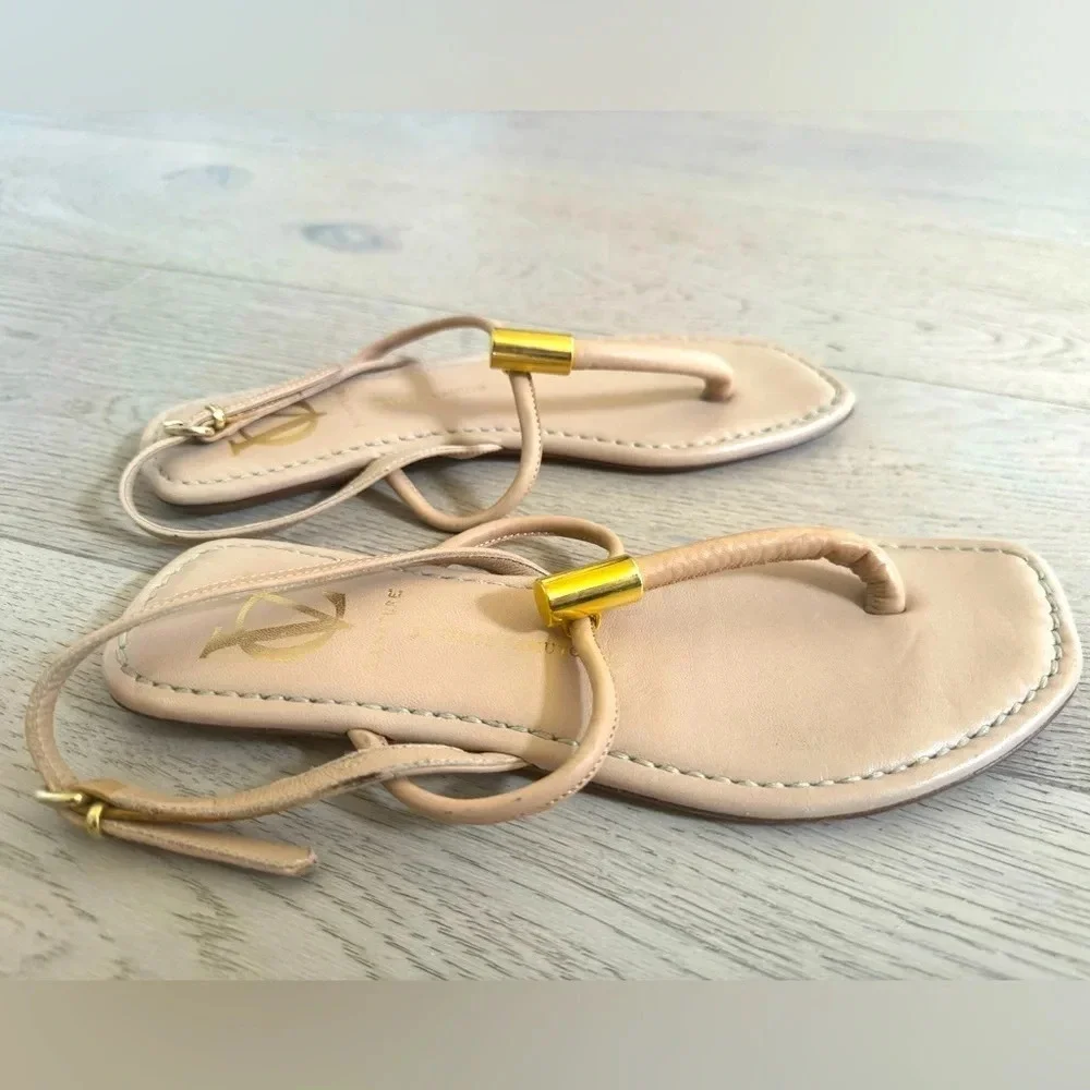 Vince Camuto gently worn